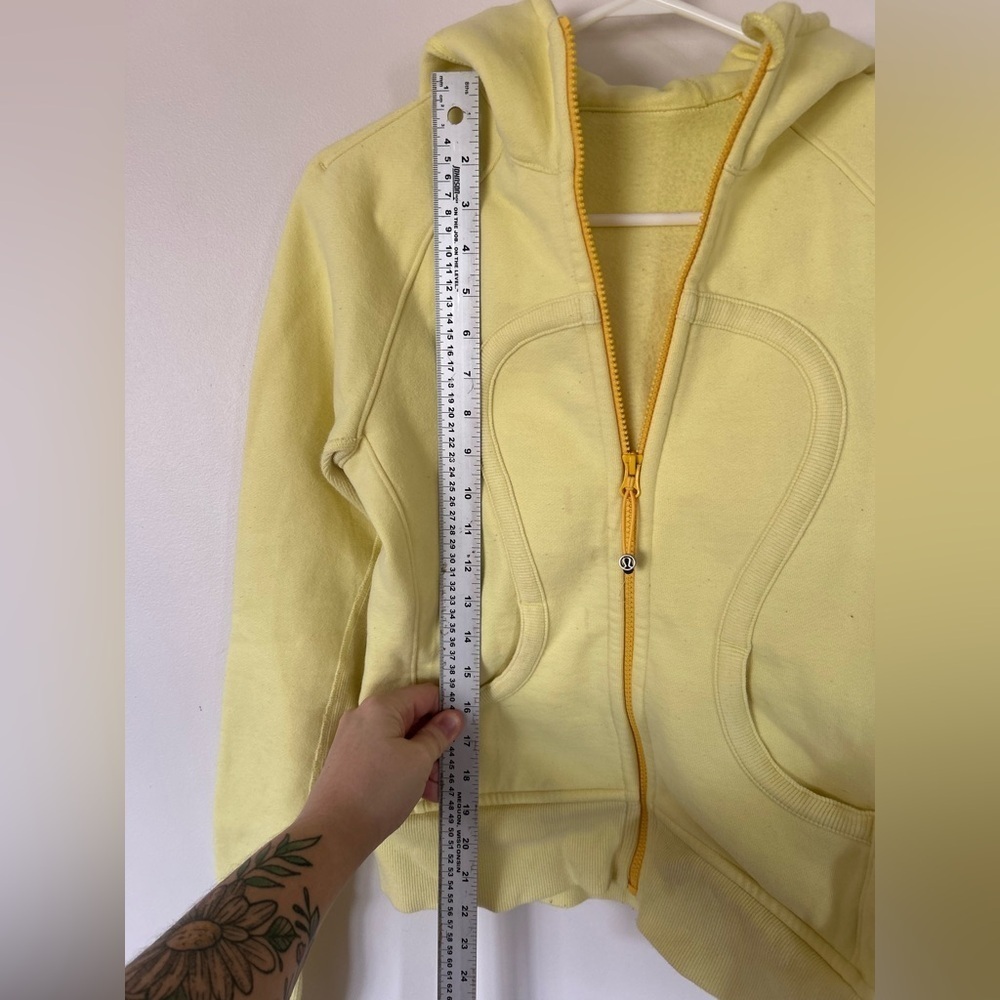 Lululemon Scuba Hoodie *Stretch (Lined Hood) Mellow Lemon Size 6 - Picture 3 of 5
